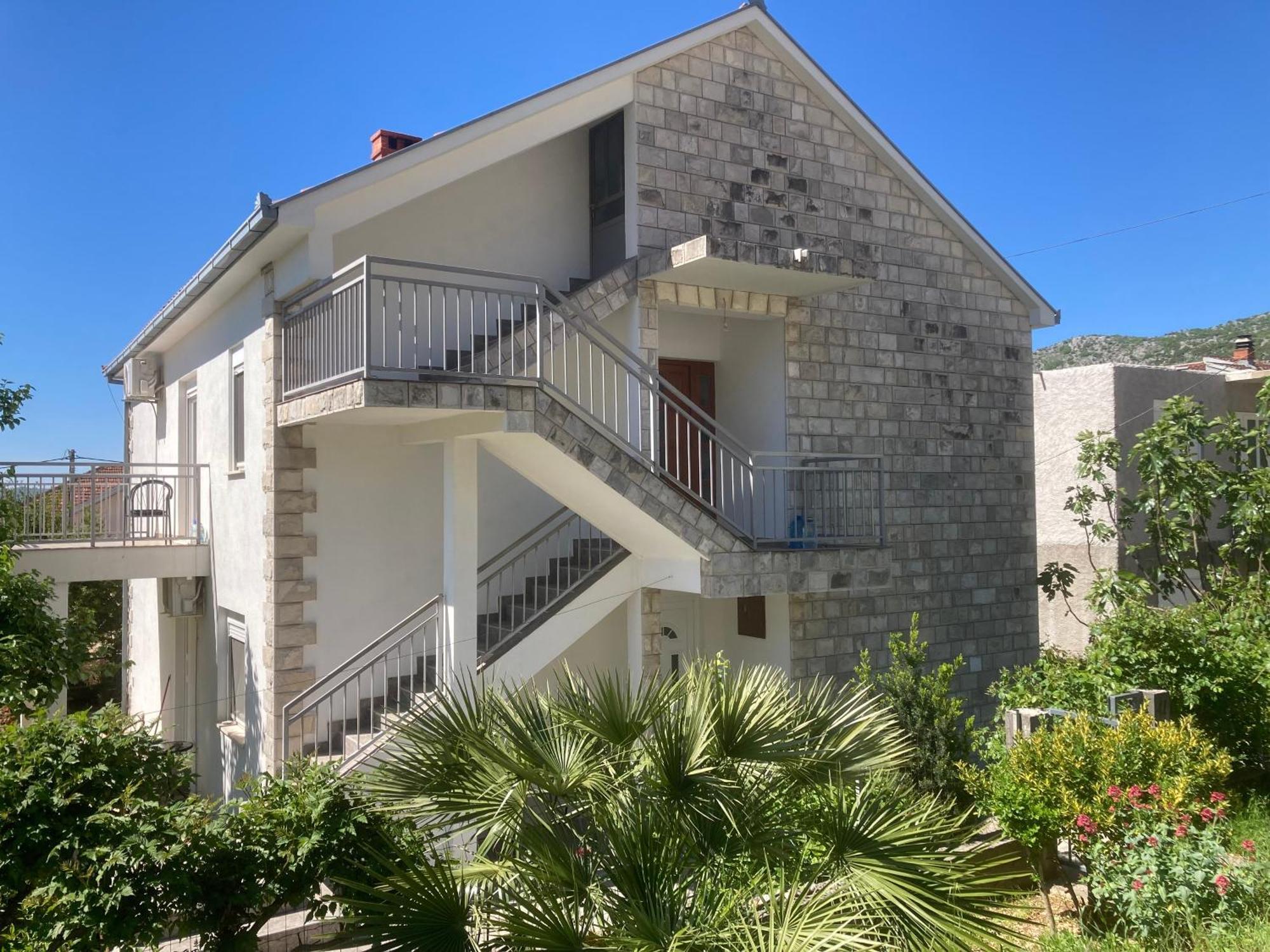 Guest House Konak Kod Danke Требине Екстериор снимка