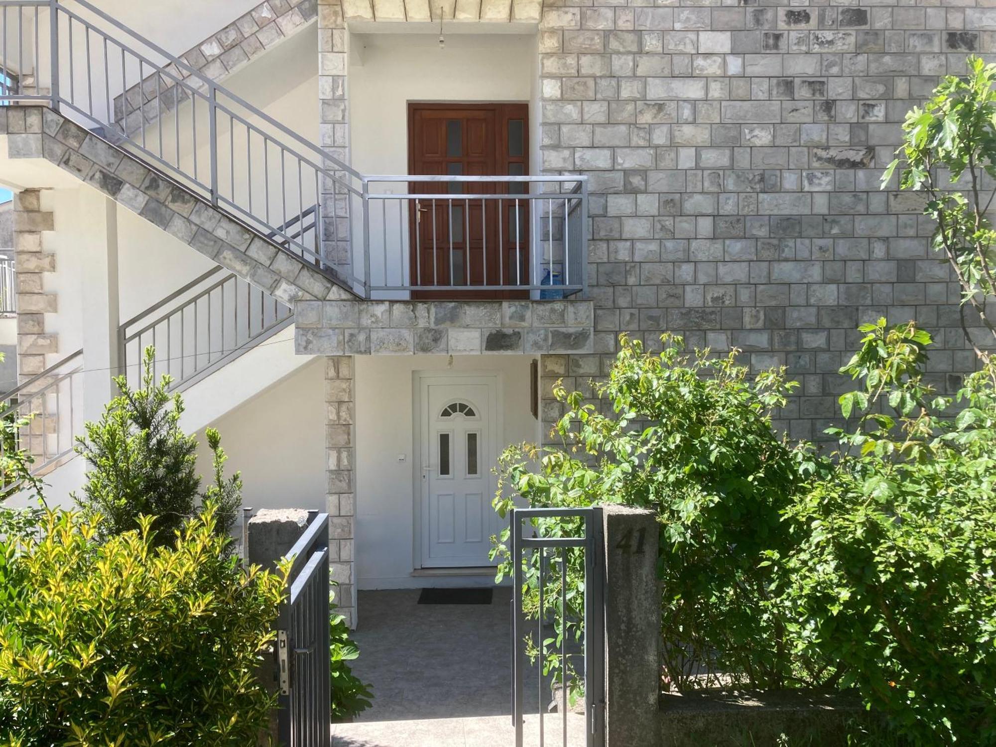 Guest House Konak Kod Danke Требине Екстериор снимка