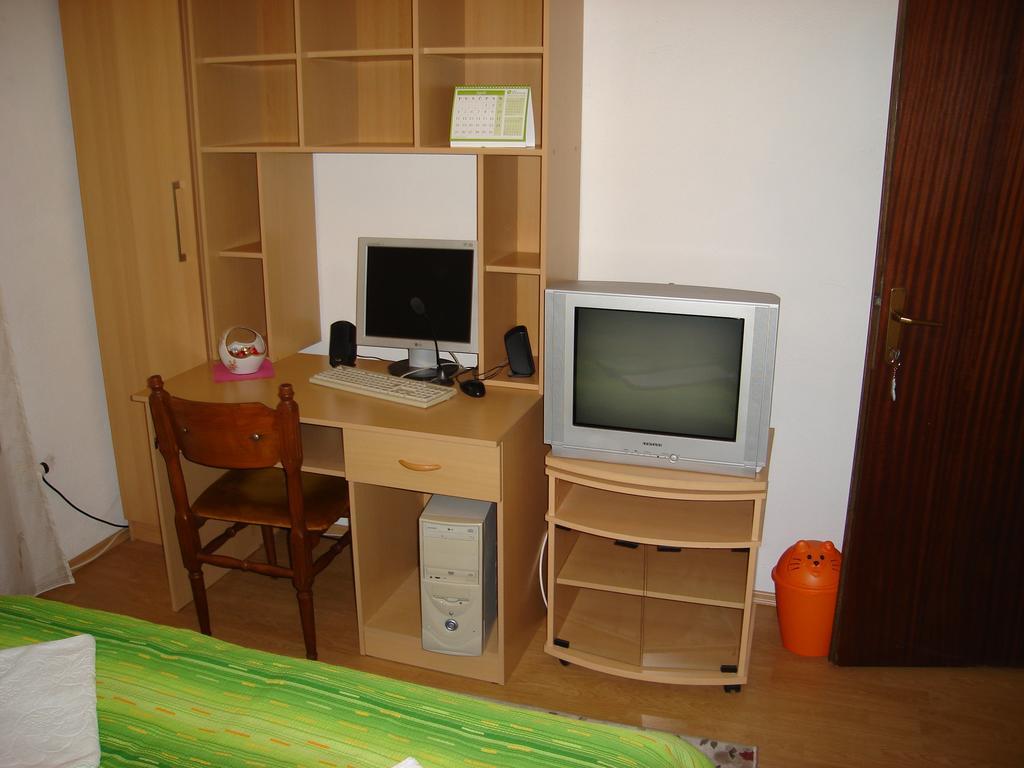 Guest House Konak Kod Danke Требине Екстериор снимка