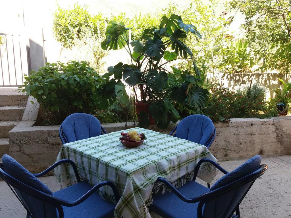 Guest House Konak Kod Danke Требине Екстериор снимка